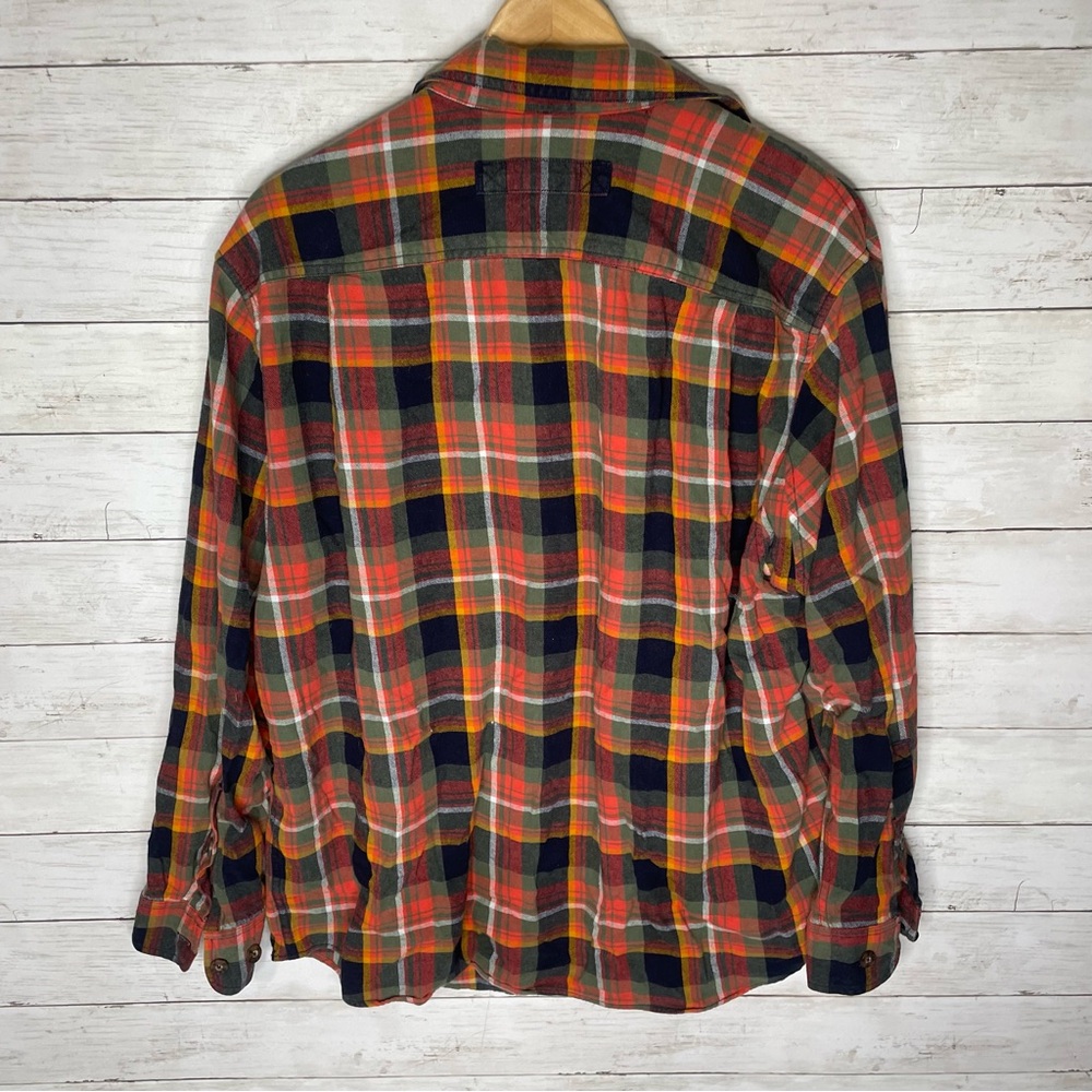 Duluth Trading Company Men's Free Swingin' Flannel Relaxed Fit Shirt Plaid - Picture 4 of 4